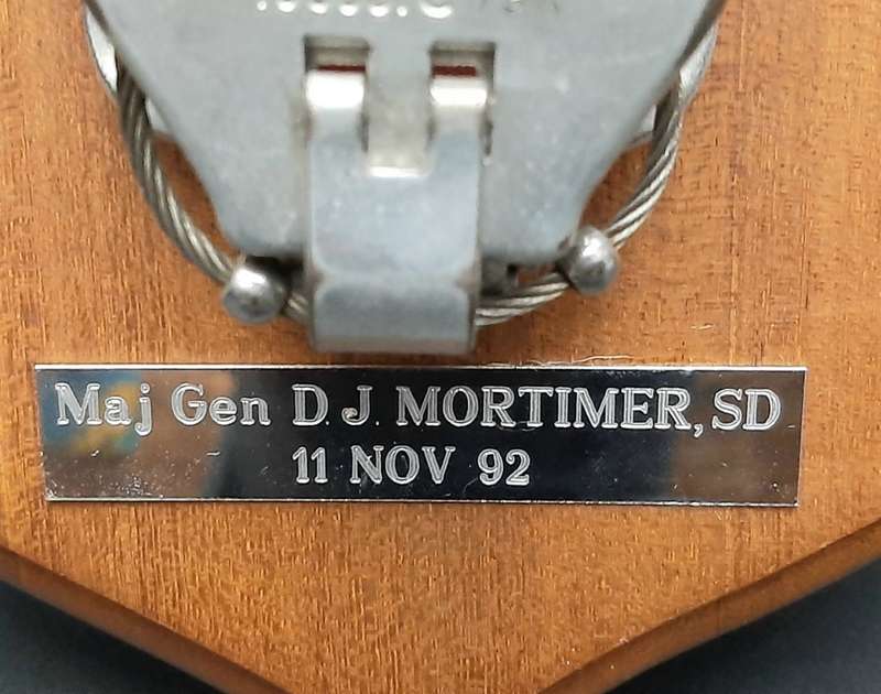 **RARE: 1990s  Major-General D.J. Mortimer 1 Para / 44 Para Unit Large Plaque (20x22cm).**