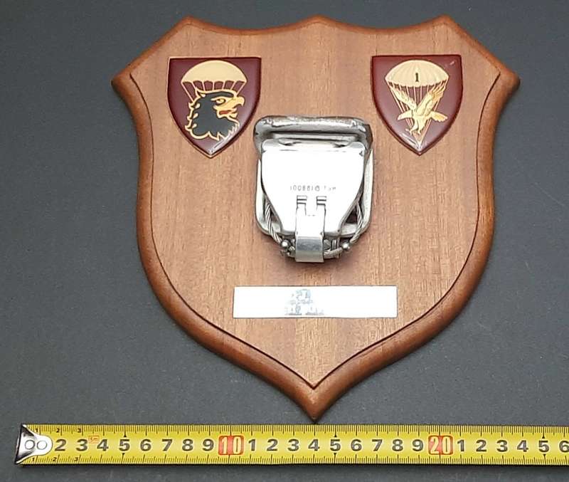 **RARE: 1990s  Major-General D.J. Mortimer 1 Para / 44 Para Unit Large Plaque (20x22cm).**