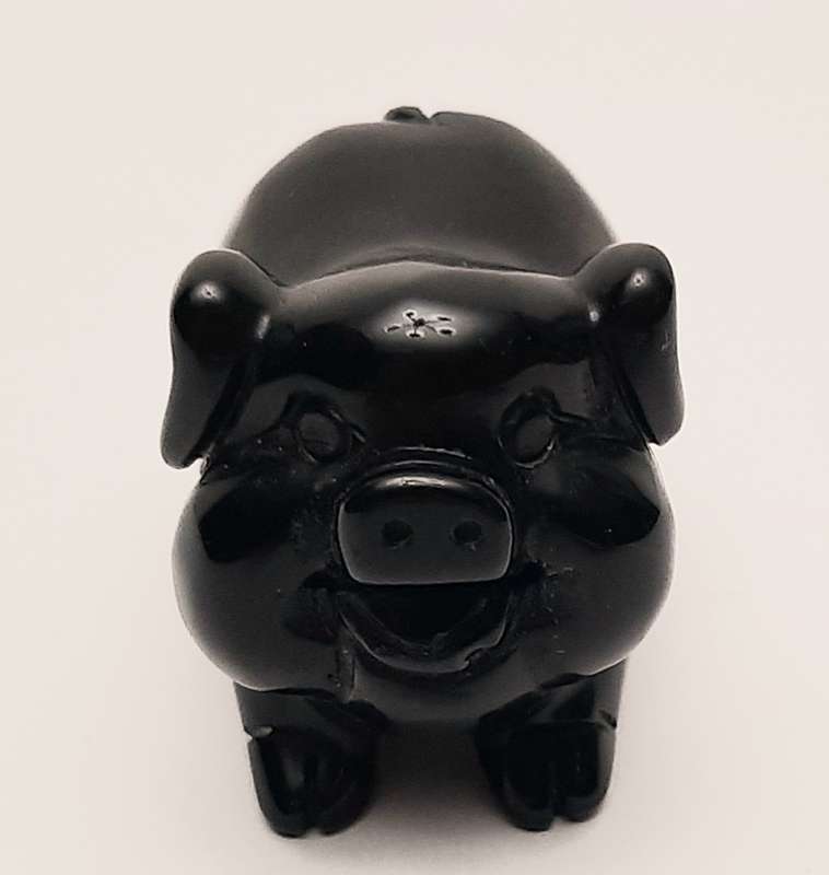 **RARE: Late 19th Century Carved Chinese Obsidian Pig Figurine (7cm x 5cm).**