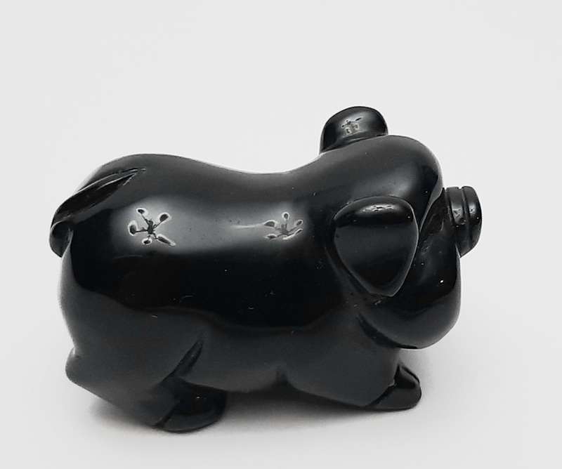 **RARE: Late 19th Century Carved Chinese Obsidian Pig Figurine (7cm x 5cm).**