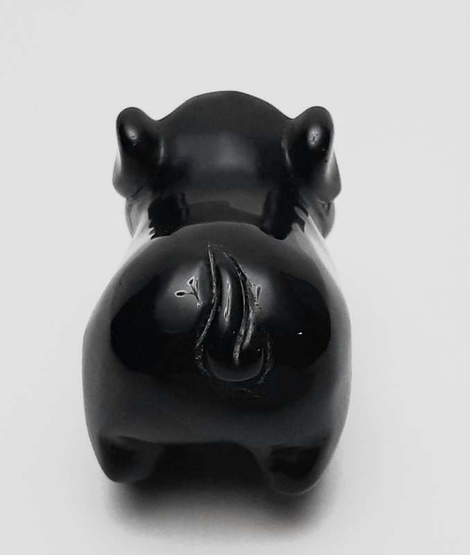 **RARE: Late 19th Century Carved Chinese Obsidian Pig Figurine (7cm x 5cm).**