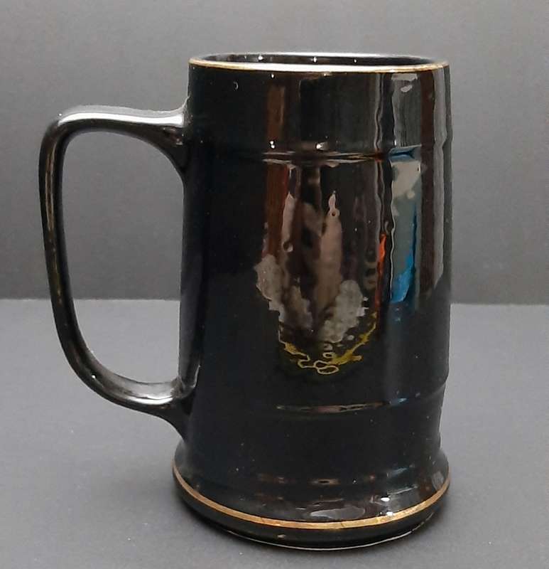 ** Rhodesian Bush  War : 1978 Rhodesian Air Force Ceramic Tankard `New Sarum` (Medium).**