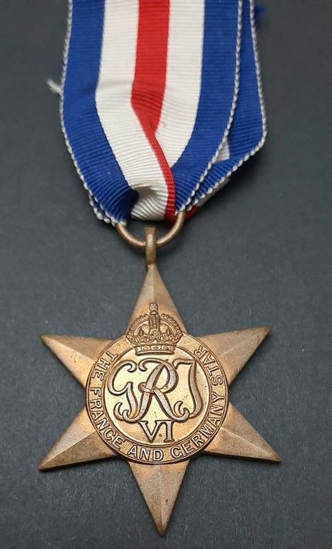 **RARE: WW2 France & Germany Star Medal w/ Ribbon (British Issue).**