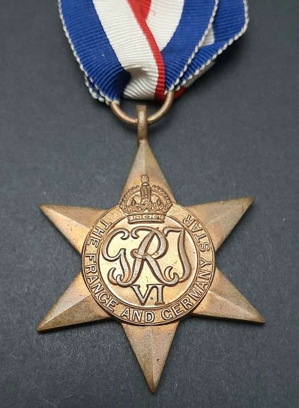 **RARE: WW2 France & Germany Star Medal w/ Ribbon (British Issue).**