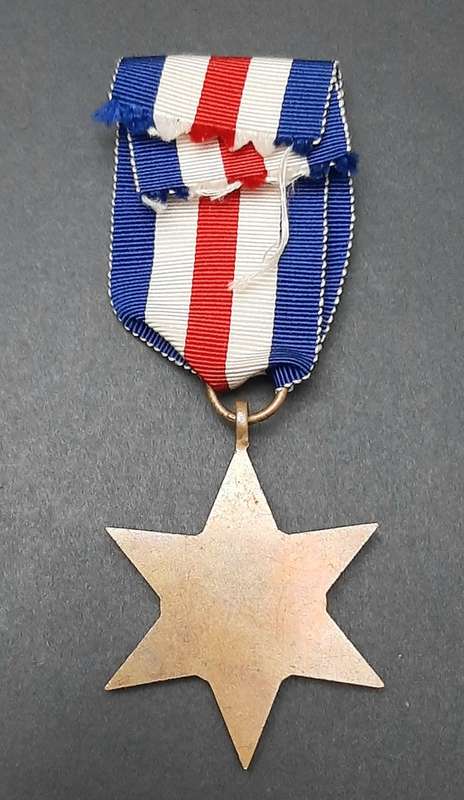 **RARE: WW2 France & Germany Star Medal w/ Ribbon (British Issue).**