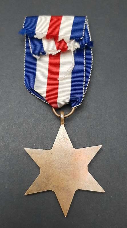 **RARE: WW2 France & Germany Star Medal w/ Ribbon (British Issue).**