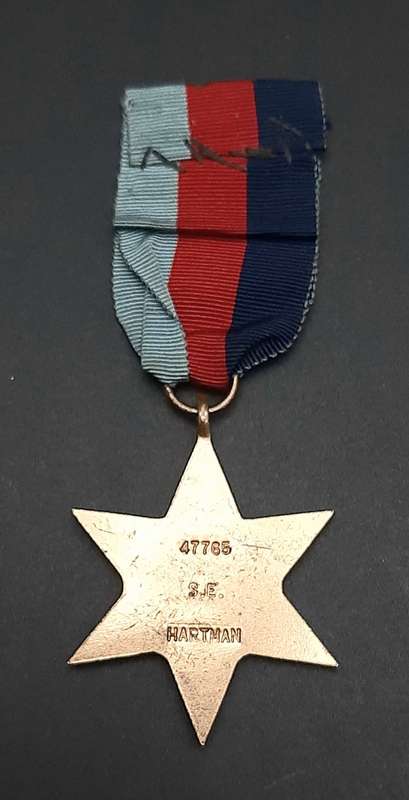 **WW2 : UDF 1939-45 Star Campaign Medal w/ Ribbon.**