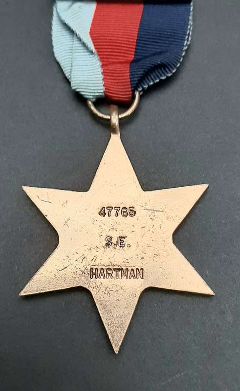 **WW2 : UDF 1939-45 Star Campaign Medal w/ Ribbon.**