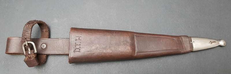 WW1 German trench/fighting knife with leather scabbard (inscribed)
