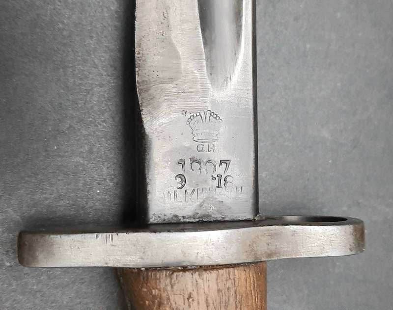 **Rhodesian Bush War: 1970s BSAP Converted 1907 `Bush Knife` w/ Scabbard (45cm).**