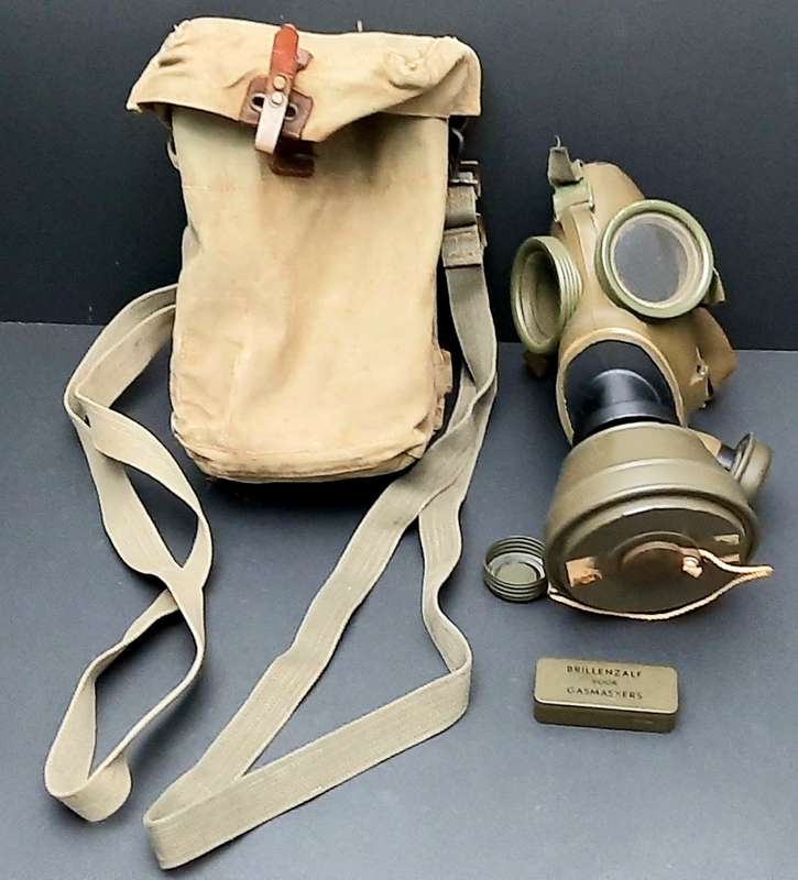 **1960s Rhodesian Army/ SADF : K62 Gas Mask w/ Webbing Bag & Filter (Salve Included).**