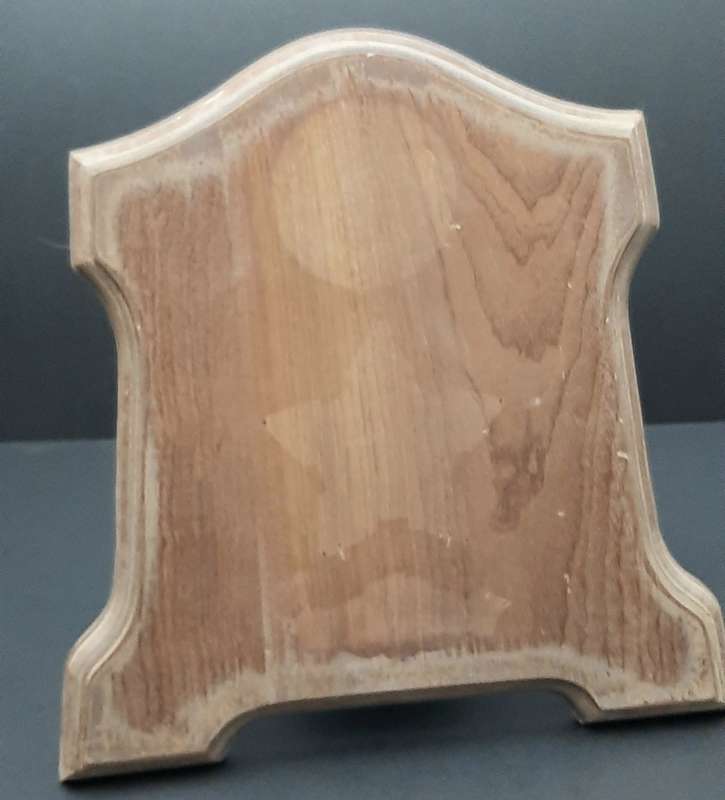**Border War: 1980s Large SADF Wooden Display Plaque w/ Stand (32cm x 33cm).**