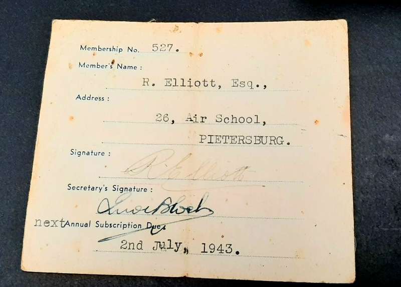 **WW2 : 1943 RAF / SAAF ID Tags & Flight School Memorabilia Lot (x 8 Pcs).**