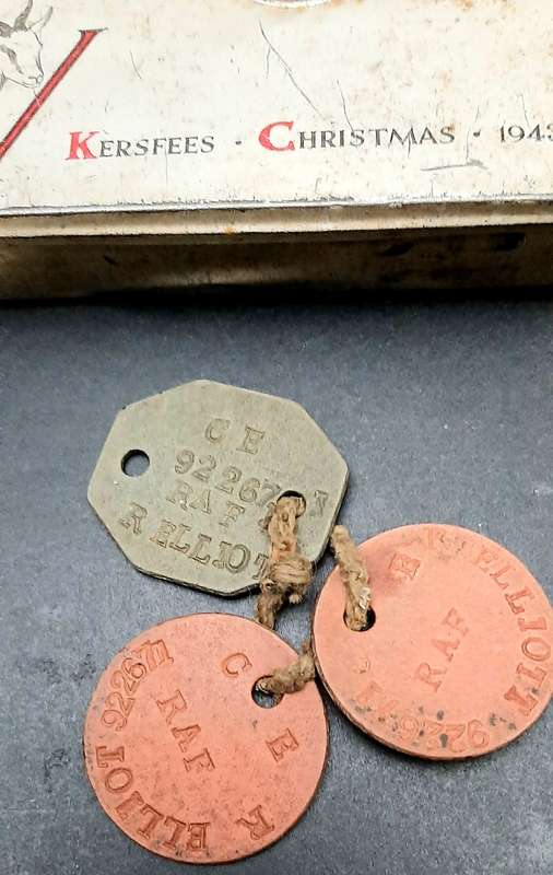 **WW2 : 1943 RAF / SAAF ID Tags & Flight School Memorabilia Lot (x 8 Pcs).**