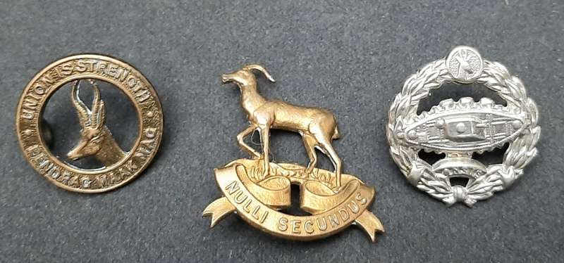 **WW2 UDF : Lot x 3 Service Insignia Badges (GS, Pretoria Regt. & SA Tank Corps).**