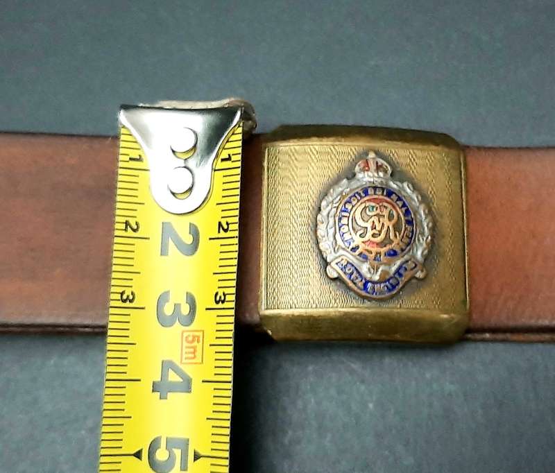 **WW1 / WW2 : British Army Royal Engineers Leather Belt w/ Enamel Brass Buckle **