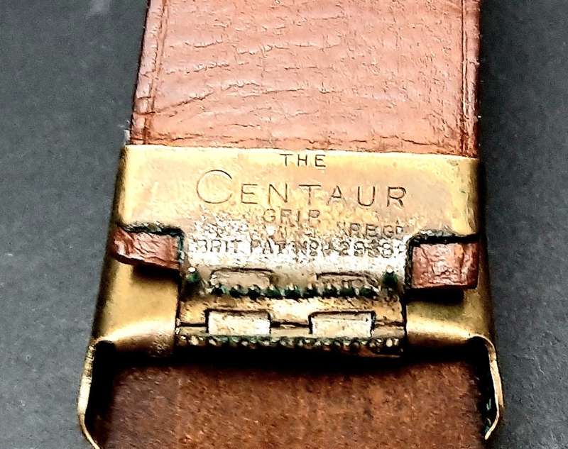**WW1 / WW2 : British Army Royal Engineers Leather Belt w/ Enamel Brass Buckle **
