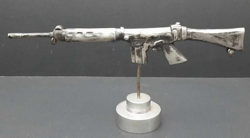 **Rhodesian Bush War: FN FAL Rifle Cast Desk  Model on Plinth (29cm x 12cm).**