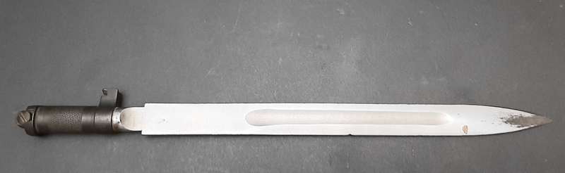 **Border War : 1980s East Bloc SKS Blade Socket Bayonet w/ Screw ( 36cm).**