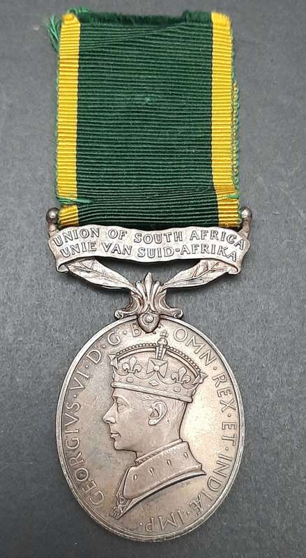 **WW2 : UDF .925 Silver Efficiency Medal w/ Ribbon Type II (G.S.C).**