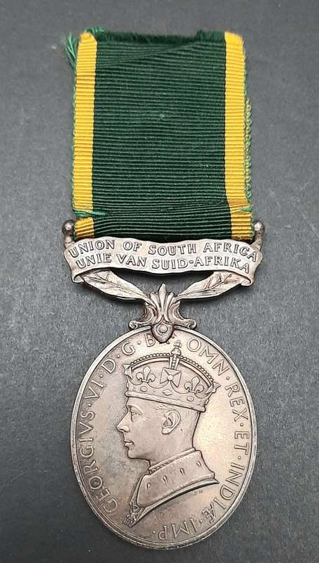 **WW2 : UDF .925 Silver Efficiency Medal w/ Ribbon Type II (G.S.C).**