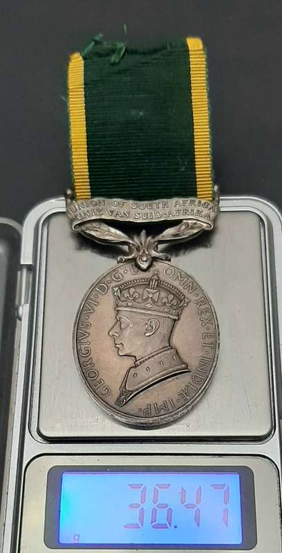 **WW2 : UDF .925 Silver Efficiency Medal w/ Ribbon Type II (G.S.C).**