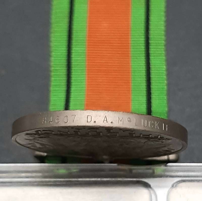 **WW2 UDF : The Defence Medal w/ Ribbon (SA Issue).**