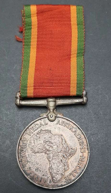 **WW2 UDF: .925 Silver Africa Service Medal w/ Ribbon(33.51 g).**