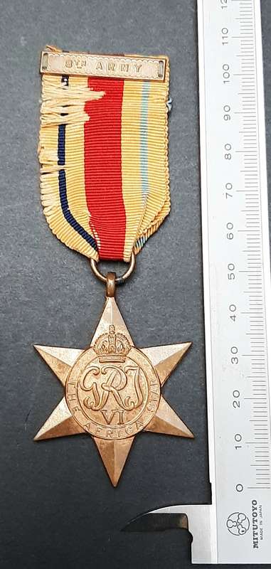 **WW2 : Africa Star Medal w/ Ribbon & 8th Army Bar .**