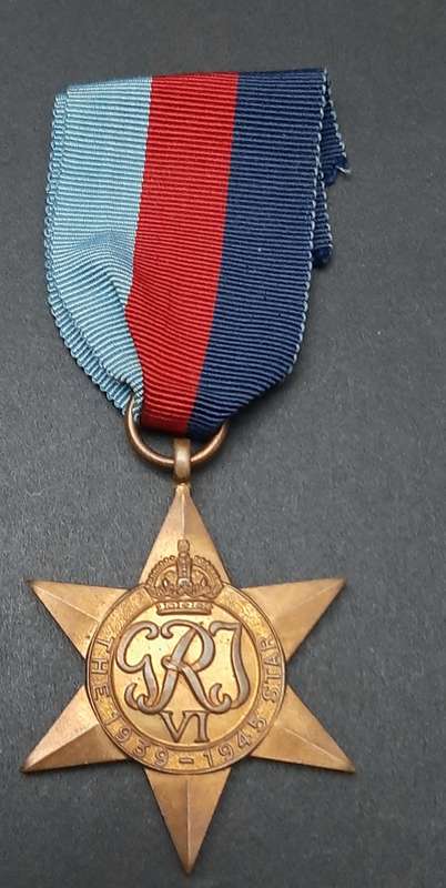 **WW2 : 1939-45 Star Medal w/ Ribbon (British Issue).**