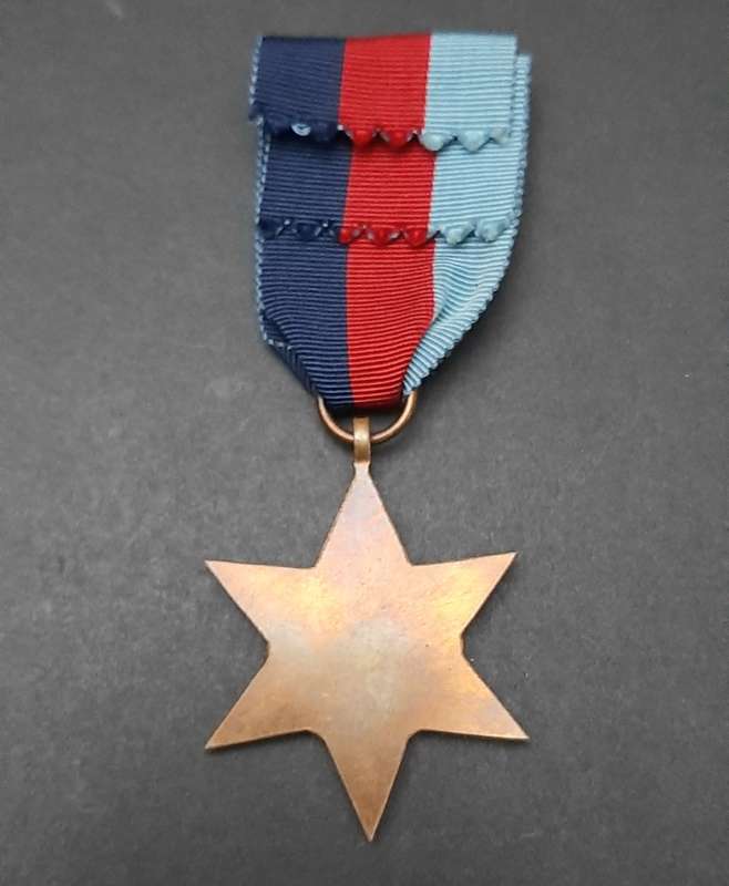 **WW2 : 1939-45 Star Medal w/ Ribbon (British Issue).**