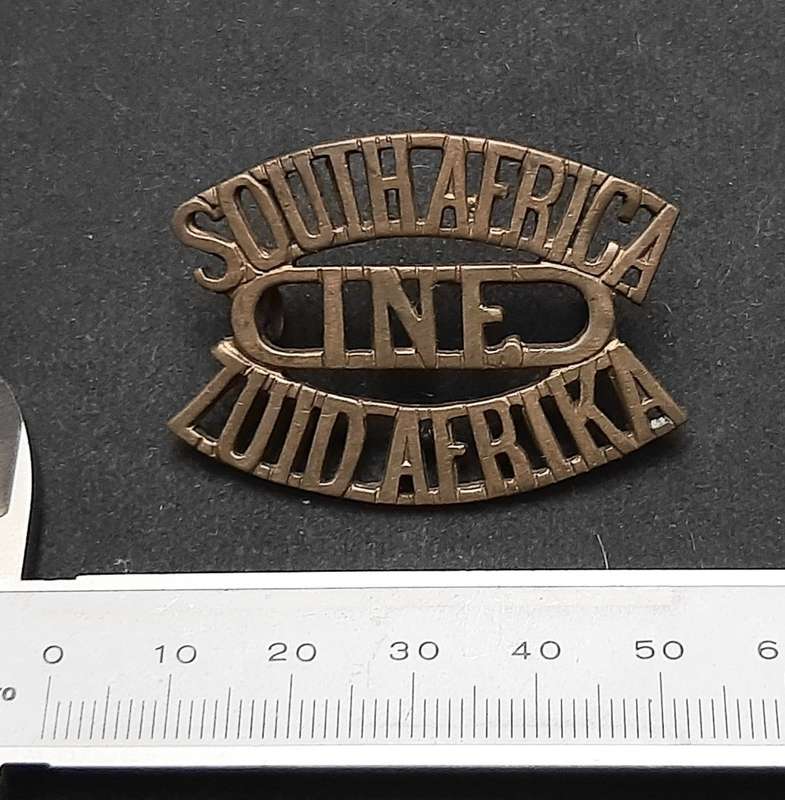 **RARE: WW1 South African Infantry Shoulder Title w/ Lugs (S.A.E.F)