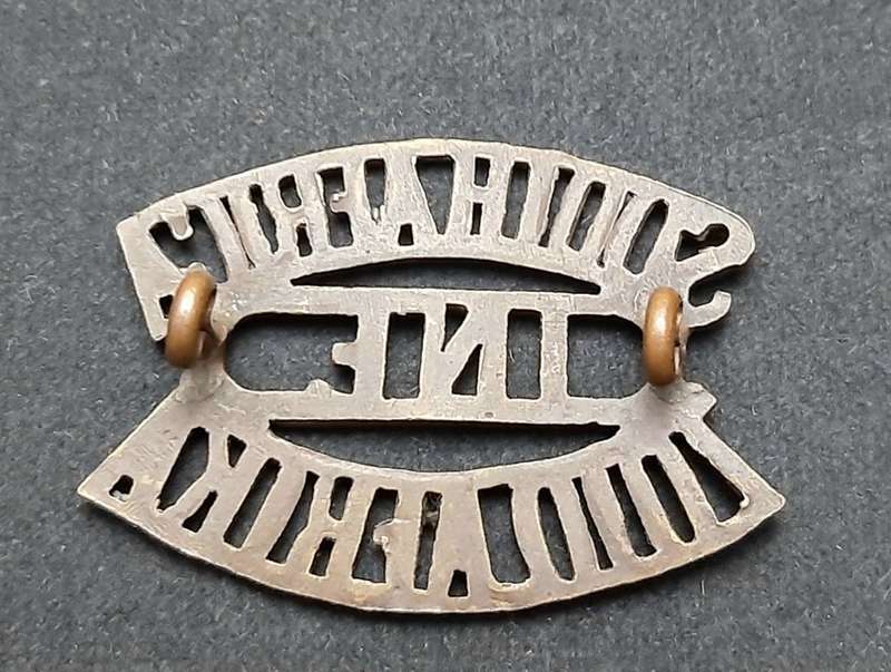 **RARE: WW1 South African Infantry Shoulder Title w/ Lugs (S.A.E.F)