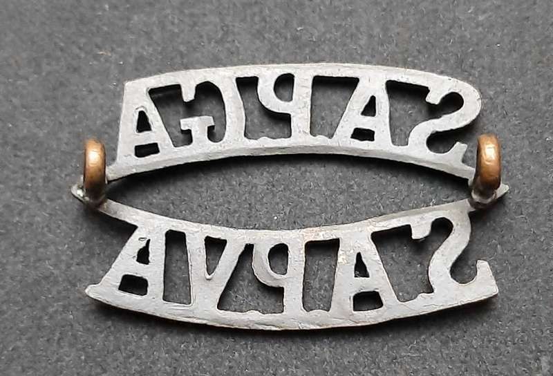**RARE: Post-1921 South African Permanent Garrison Artillery Shoulder Title w/ Lugs x1 **