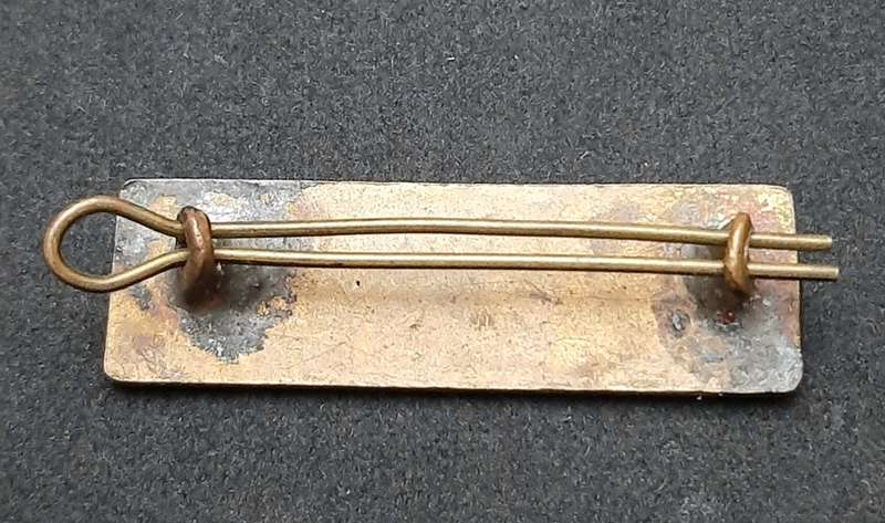 **RARE: WW2 Southern Rhodesia Women`s Volunteer Auxiliary Force Shoulder Title w/ Pin**