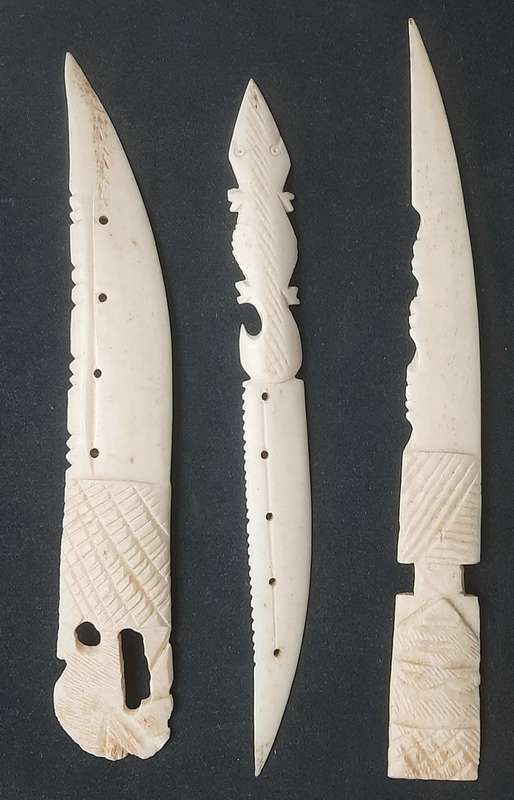 **Lot Mid-20th Century: South African Tribal Carved Bone Letter Openers x3 (16cm).**