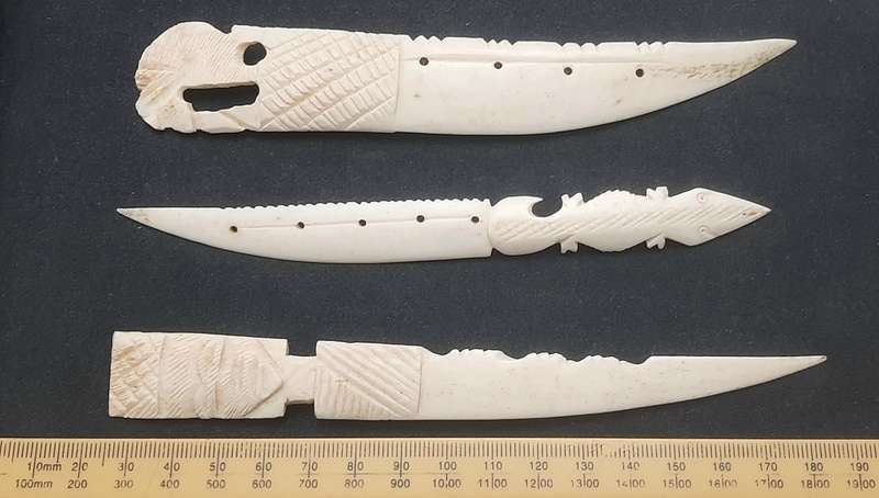 **Lot Mid-20th Century: South African Tribal Carved Bone Letter Openers x3 (16cm).**