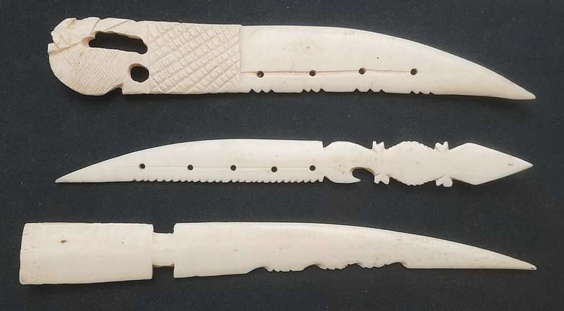 **Lot Mid-20th Century: South African Tribal Carved Bone Letter Openers x3 (16cm).**