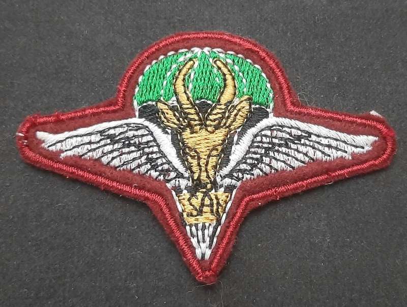 **Border War : 1980s SADF 1 Parachute Battalion Embroidered Beret Badge (Unused).**