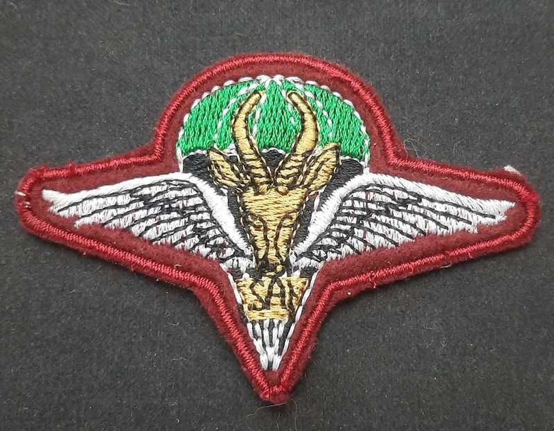 **Border War : 1980s SADF 1 Parachute Battalion Embroidered Beret Badge (Unused).**