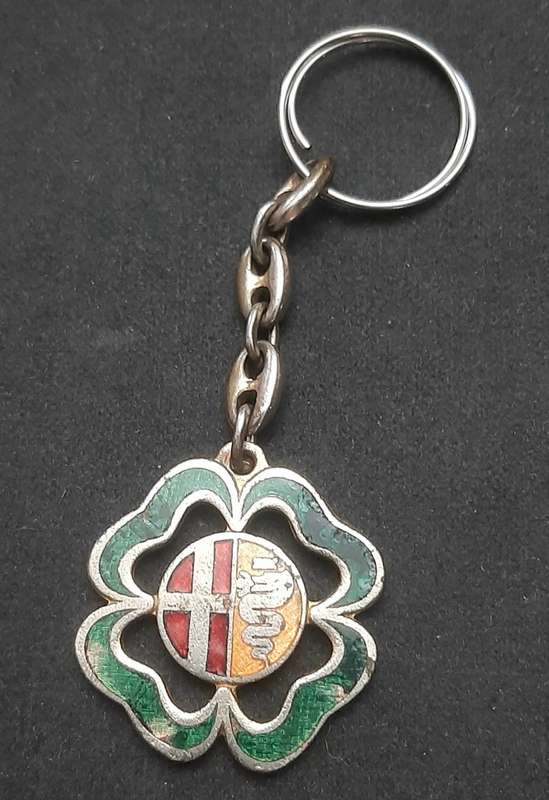 **RARE: 1980s Alfa-Romeo Enamel Inlay Automobile Key-Ring (USED).**