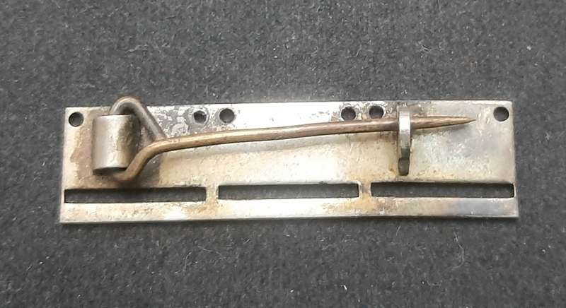 ** 20th Century: Miniature Medal Mounting Bar w/ Pin.**