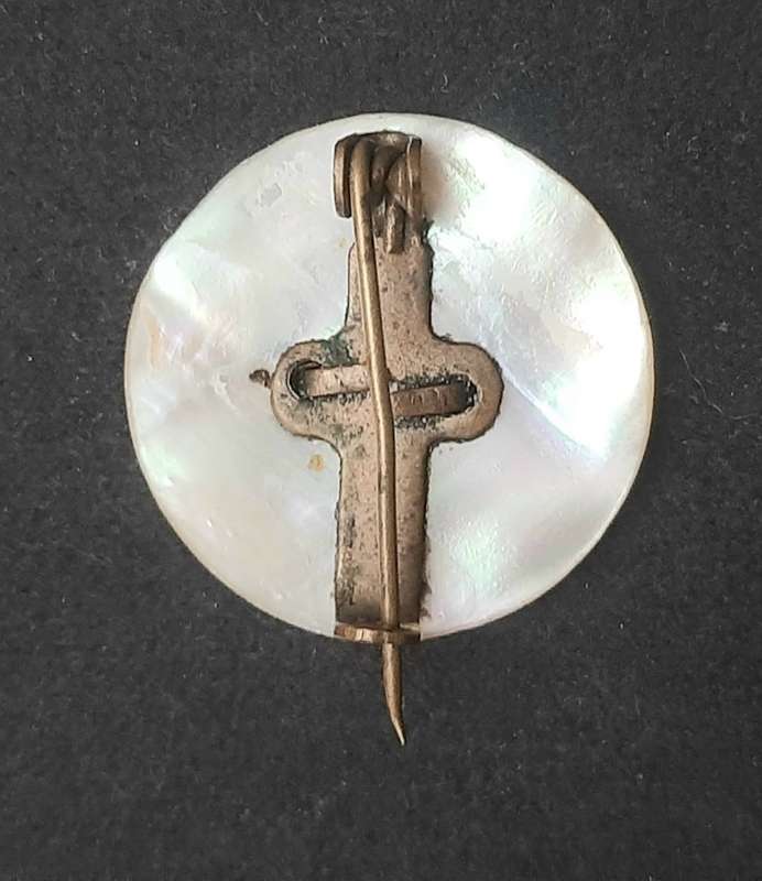 Rare WW2 H.M.S Hood Mother of Pearl Sweetheart Brooch with Pin
