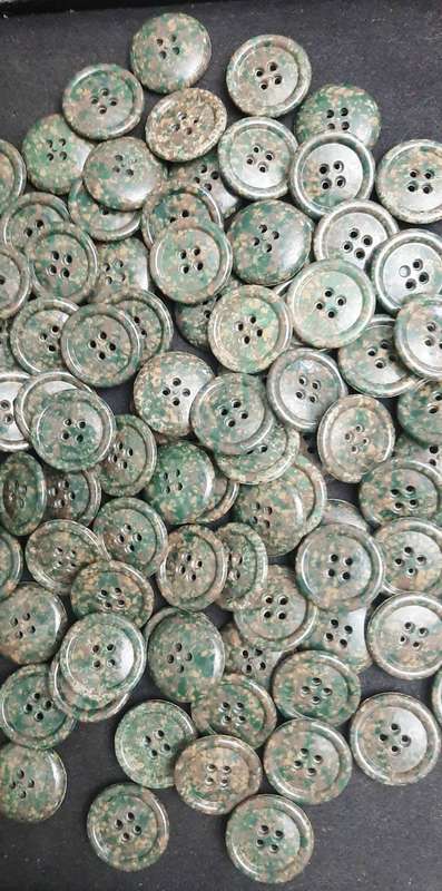 **BID PER BUTTON- 1980s SAP Camouflage Bush Jacket Large Buttons (x 100)**