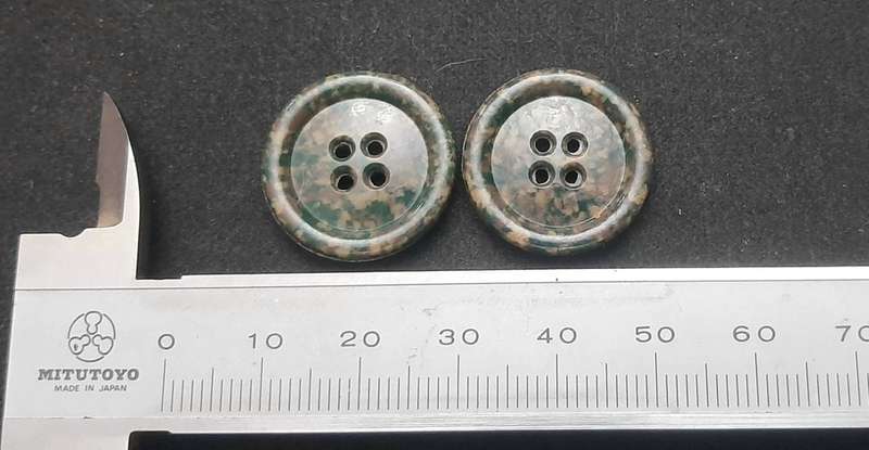 **BID PER BUTTON- 1980s SAP Camouflage Bush Jacket Large Buttons (x 100)**