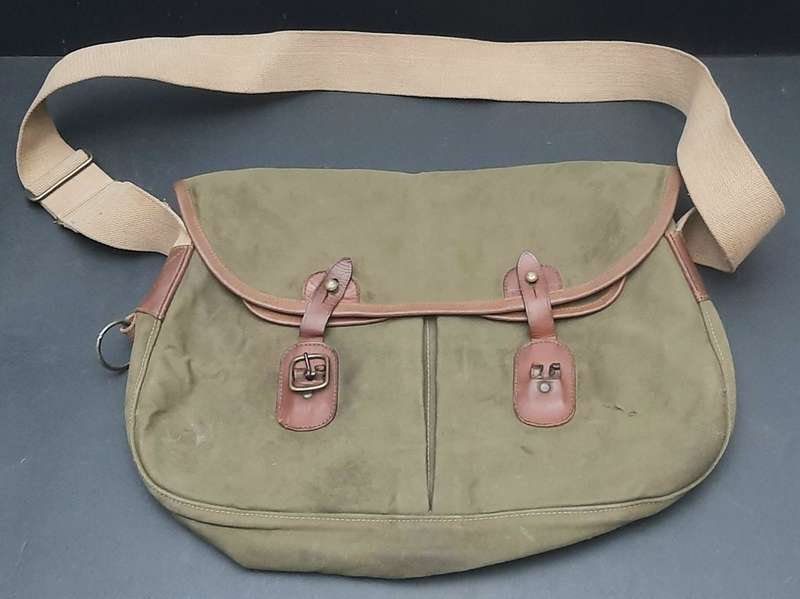 1950s British Army Officer's Private-Purchase Haversack with Strap (41cm)