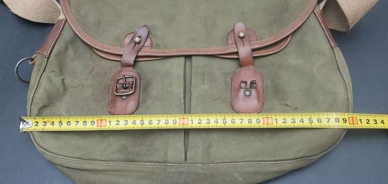 1950s British Army Officer's Private-Purchase Haversack with Strap (41cm)