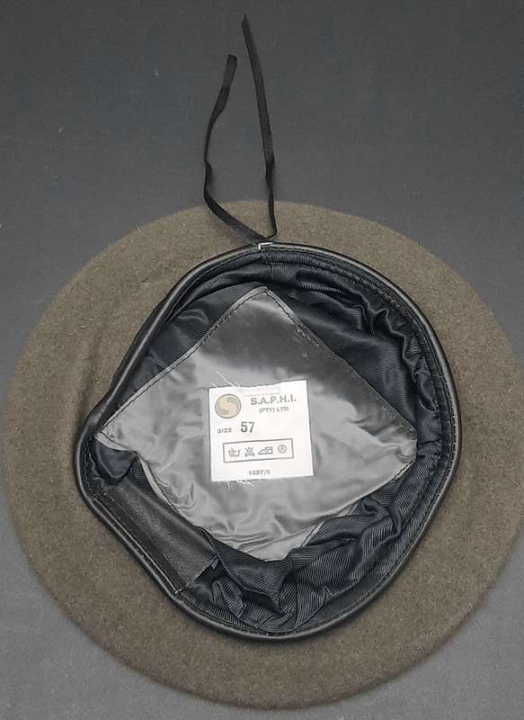 **Border War : 1980s SWATF Unissued Area Force Beret & Badge  (Medium).**