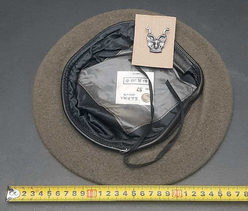 **Border War : 1980s SWATF Unissued Area Force Beret & Badge  (Medium).**