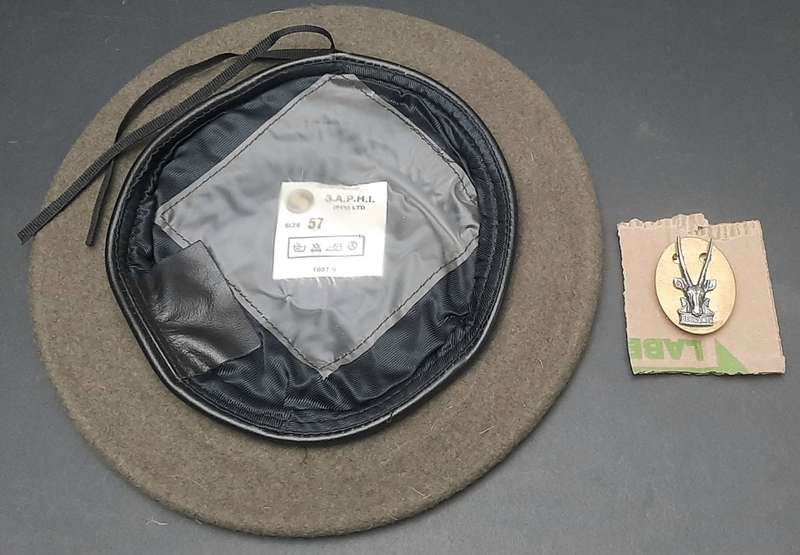 **Border War : 1980s SWATF Unissued HQ Beret w/ Badge & Stabilizer (Medium).**